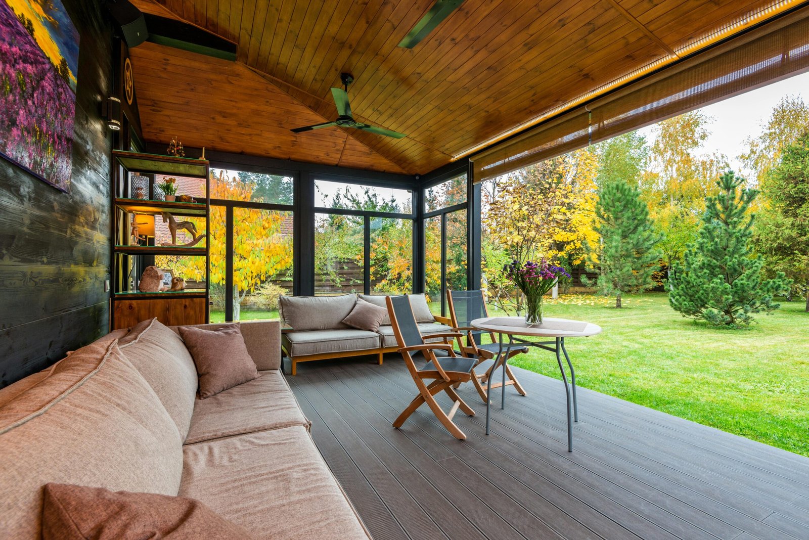 Aménagement extérieur Brive-la-Gaillarde – terrasse en carrelage, bois ou béton conçue pour durer